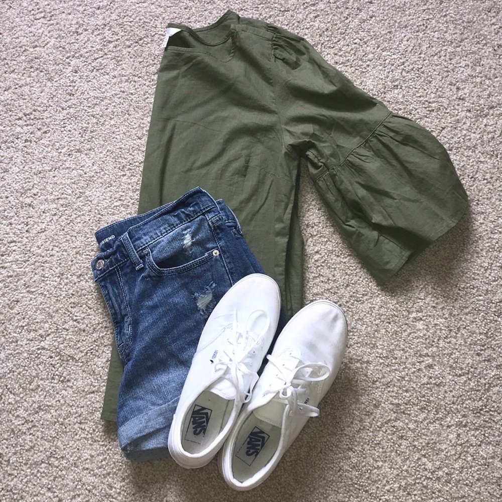 Old Navy Boyfriend Jean Shorts